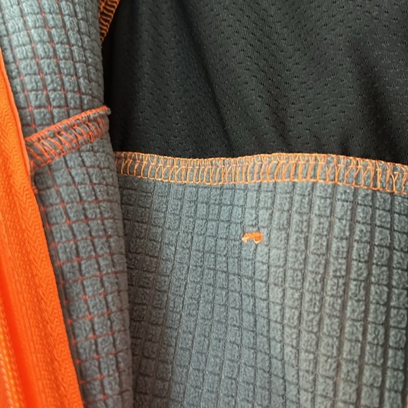 Baleaf Insulated Softshell Bike/Run Jacket w Reflectors, Zipper Pockets Size Lg - Picture 8 of 15